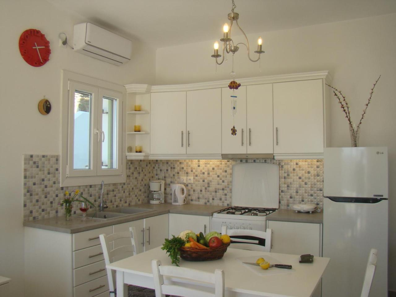 Vrahos Agios Romanos Bagian luar foto