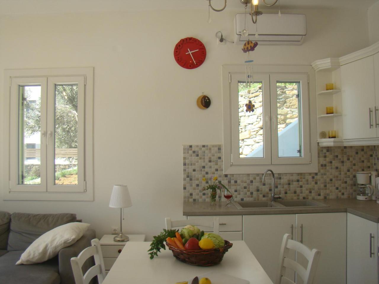 Vrahos Agios Romanos Bagian luar foto